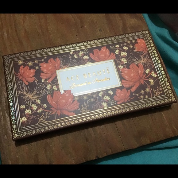 Ace beaute bronzed paradise face contour pallet - Picture 2 of 7